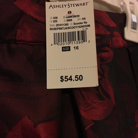 Floral print skirt - Picture 3 of 4